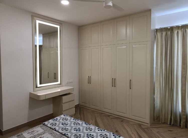 Bedroom Dressing & Storage